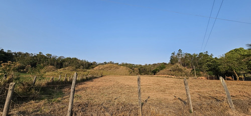 Sitio A 400m Do Asfalto Trevo De Piraúba Mg Excelente Local