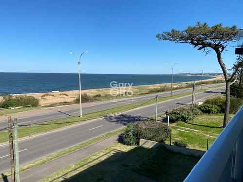 Imagen 15 de 29 de Encantador Departamento Primera Linea De Playa Mansa!! Consulte