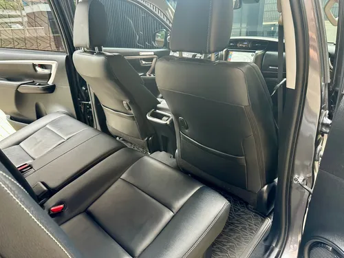 Toyota Fortuner 2.4 Diésel Srv 4X2