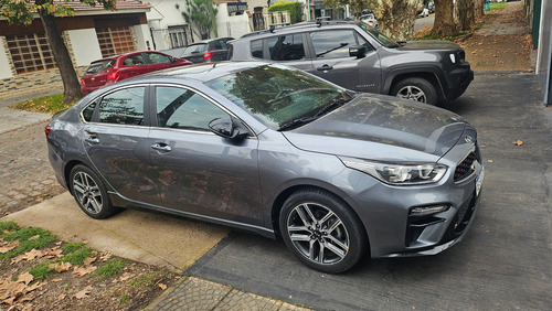 Kia Cerato 2.0 Sx At6