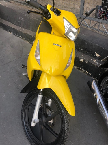 Imagem 2 de 4 de Honda Biz 125+