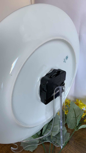 Imagem 5 de 6 de Relógio Porcelana Bodas De Esmeralda 40 Anos 28cm