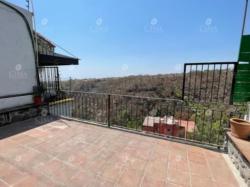 Venta Casa En Condominio En Lomas Tetela - V323