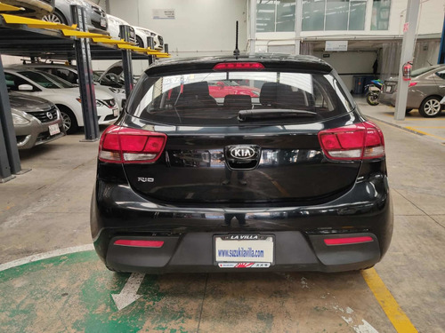 Imagen 4 de 8 de Kia Rio 2020 1.6 Lx Hatchback Mt