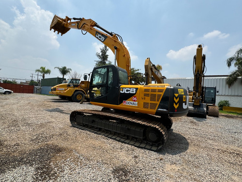 Excavadora Jcb