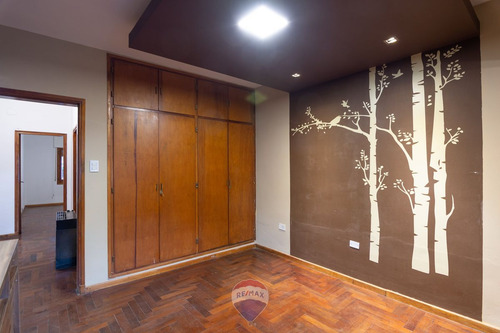 Venta Casa + Depto Barrio Los Naranjos Cordoba