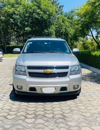 Imagen 2 de 9 de Chevrolet Suburban 5.3 Piel Aa Dvd 2da. Cubo At 2013