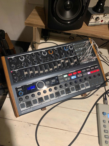 Imagen 2 de 5 de Minibrute 2s Sintetizador Analógico
