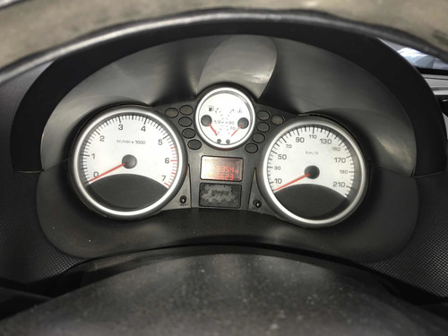 Imagen 6 de 6 de Peugeot 207 2014 1.4 Sedan Active 75cv