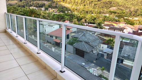 Edifício Talhamar ,área Util 83m2,2 Quartos (sendo 1 Suíte) Área Gourmet , Lavanderia , De Frente Pra Mata , Piscina .