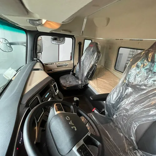Jac Xvr