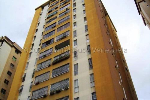 Apartamento En Venta En Lomas Del Avila  23-29346 Yf
