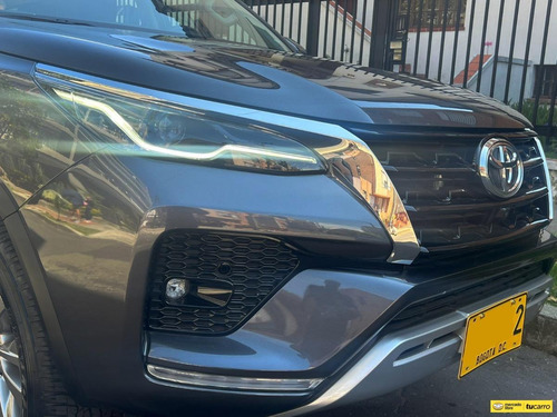 Imagen 23 de 25 de Toyota Fortuner Srv 4x4 2.7 Gasolina Entrega Inmediata Estre