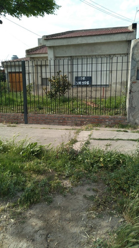 En Viedma Excelente Propiedad