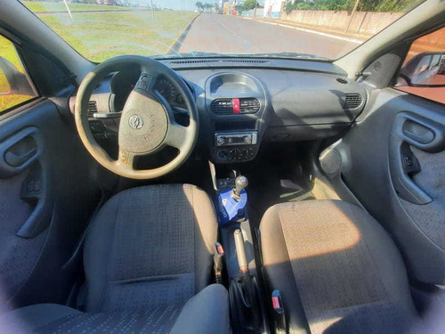 Imagem 9 de 14 de Chevrolet Corsa Hatch Maxx 1.4 8v 4p 2012