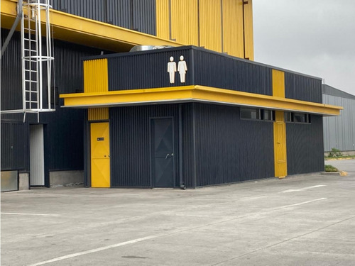 Arriendo Bodega De 2.468 M2 En Miraflores, Renca.