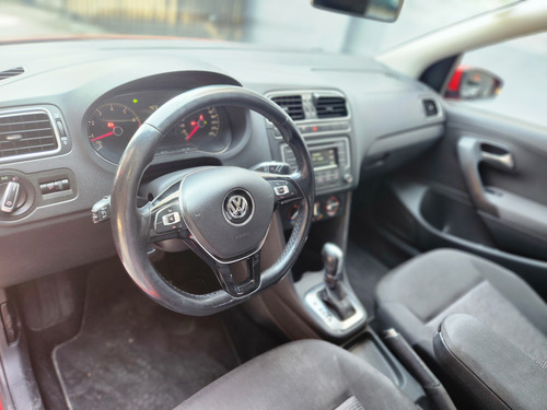 Volkswagen Polo 1.6 L4 Sound Tiptronic At