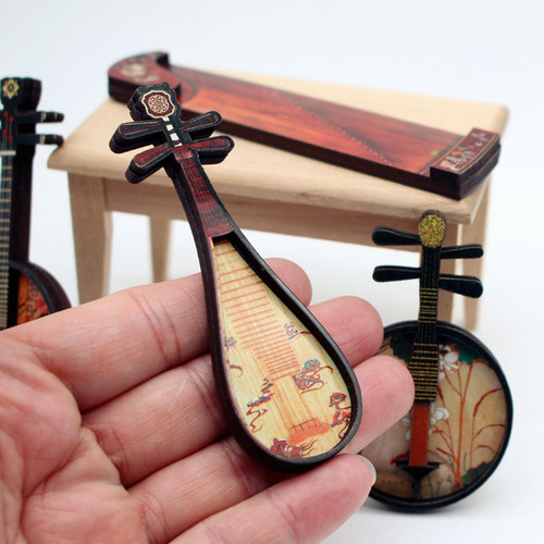 2 Miniature Musical Instrument Set For Dollhouse Decor Lute
