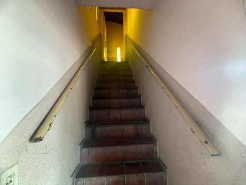 Oficina Comercial Con Deposito En Don Torcuato