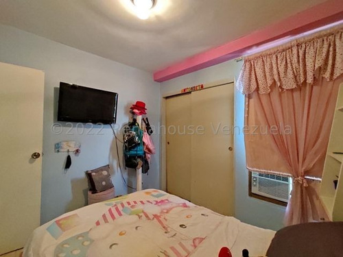 Imagen 13 de 23 de Apartamento En Venta Urb. San Pablo Lc#23-3027