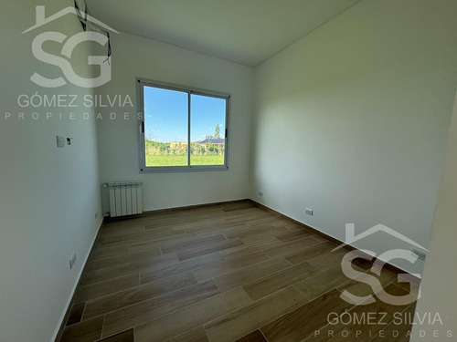 Casa En Venta 5 Ambientes Comarcas De Lujan