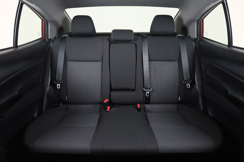 Imagen 9 de 20 de Toyota Yaris 1.5 Xls Mt 4p Sedán 2022 0km