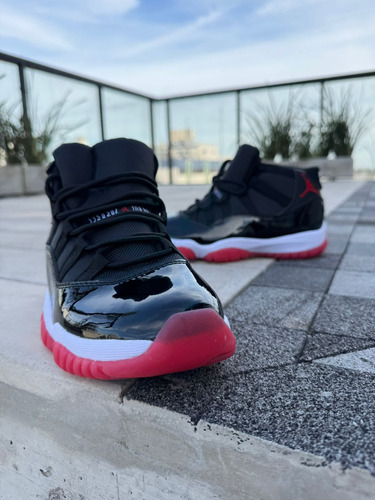 Zapatillas Nike Jordan Retro 11 (39 Arg) (Usado)