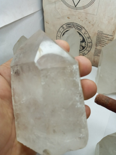 0025 Se Vende Puntas De Cuarzo Cristal Tamaño Grande