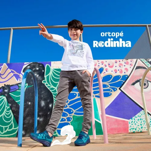 Tenis com rodinha infantil best sale masculino