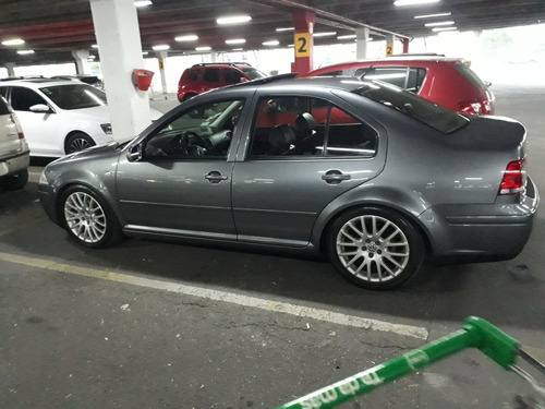 Imagen 11 de 13 de Volkswagen Bora 2008 1.8 Highline T Tiptronic Cuero