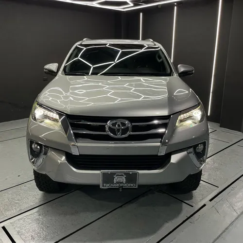 Toyota Fortuner Sw4 2020