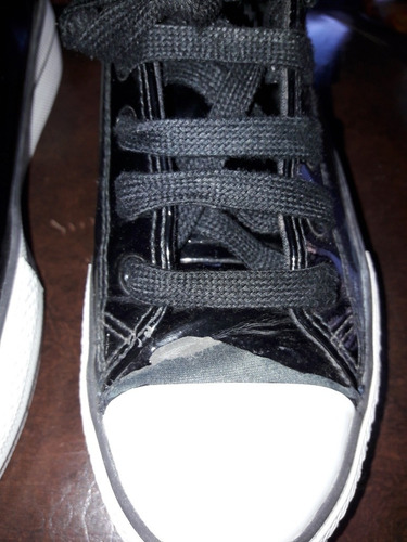 Zapatillas Símil Charol Con Plataforma Talle 36.