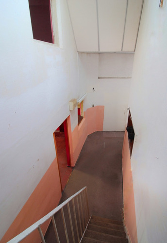 Oportunidad !! Cordón Sur, Sobre Calle Guaná. Padrón Único, 105 M2, Garage Amplio. 2 Dormitorios, 1 Baño.