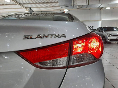 Hyundai Elantra 2.0 Gls 16v Flex 4p Automático