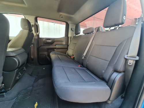 Chevrolet Silverado 5.3 V8 Custom Doble Cabina 4X4 At