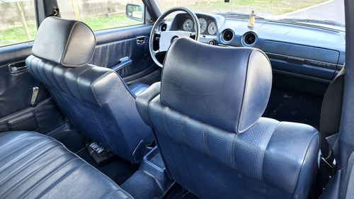 Imagen 2 de 5 de Mercedes Benz 230e 1982
