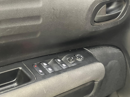 Citroën C4 Cactus 1.6 Feel 16v Aut. 5p