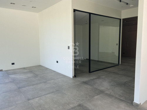 Atractiva Vista Oficina/showroom Francisco De Aguirre