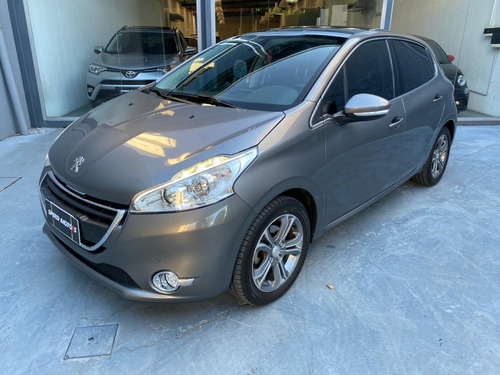 Peugeot 208 Feline Pack Cuir 2014