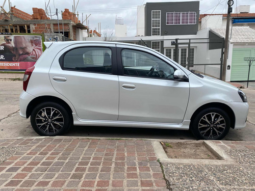Toyota Etios 1.5 Xls At