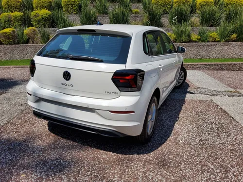 Volkswagen Polo 1.0 Confortline Tiptronic At
