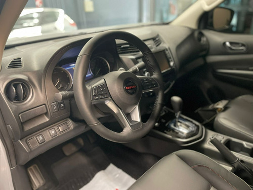 Imagen 15 de 25 de Nissan Frontier 2023 2.3bt Pro4x 4x4 At L22