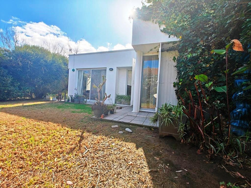 Barrio El Jacaranda, Rincón De Milberg, Tigre