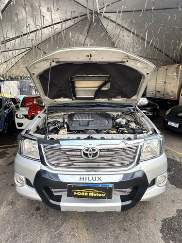 Toyota Hilux CD SRV D4-D 4x4 3.0 TDI Diesel Aut