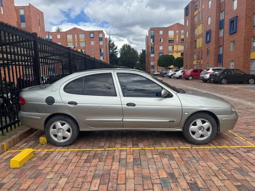 Renault Megane 1.6 Unique
