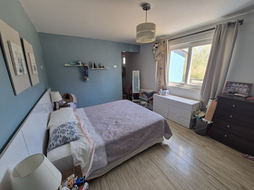 Hermosa Casa Familiar, 3 Baños 5 Dorm, 5100m2, En Condominio