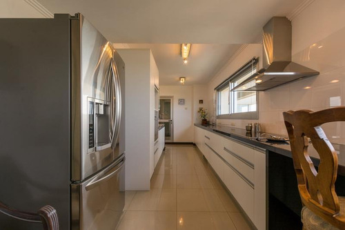 Apartamento En Torre De Lujo, Punta Del Este Uruguay
