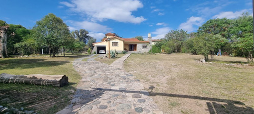 Imagen 1 de 21 de Venta Casa Quinta + Depto. + Casa Caseros Con Pileta Ubicado En Valle Hermoso