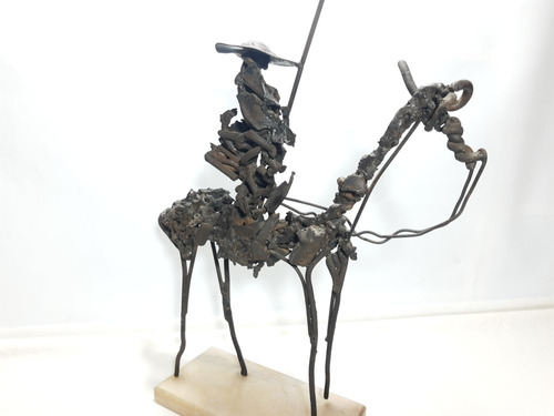 Antigua Escultura Don Quijote Hierro Y Marmol