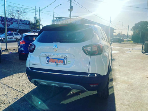Imagen 8 de 11 de Renault Captur Captur Bose 1.6 Cvt